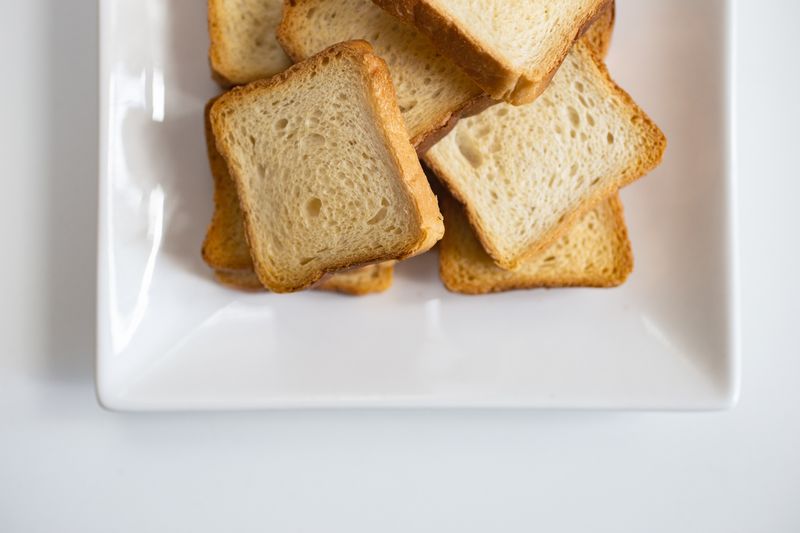 Dinkelzwieback
